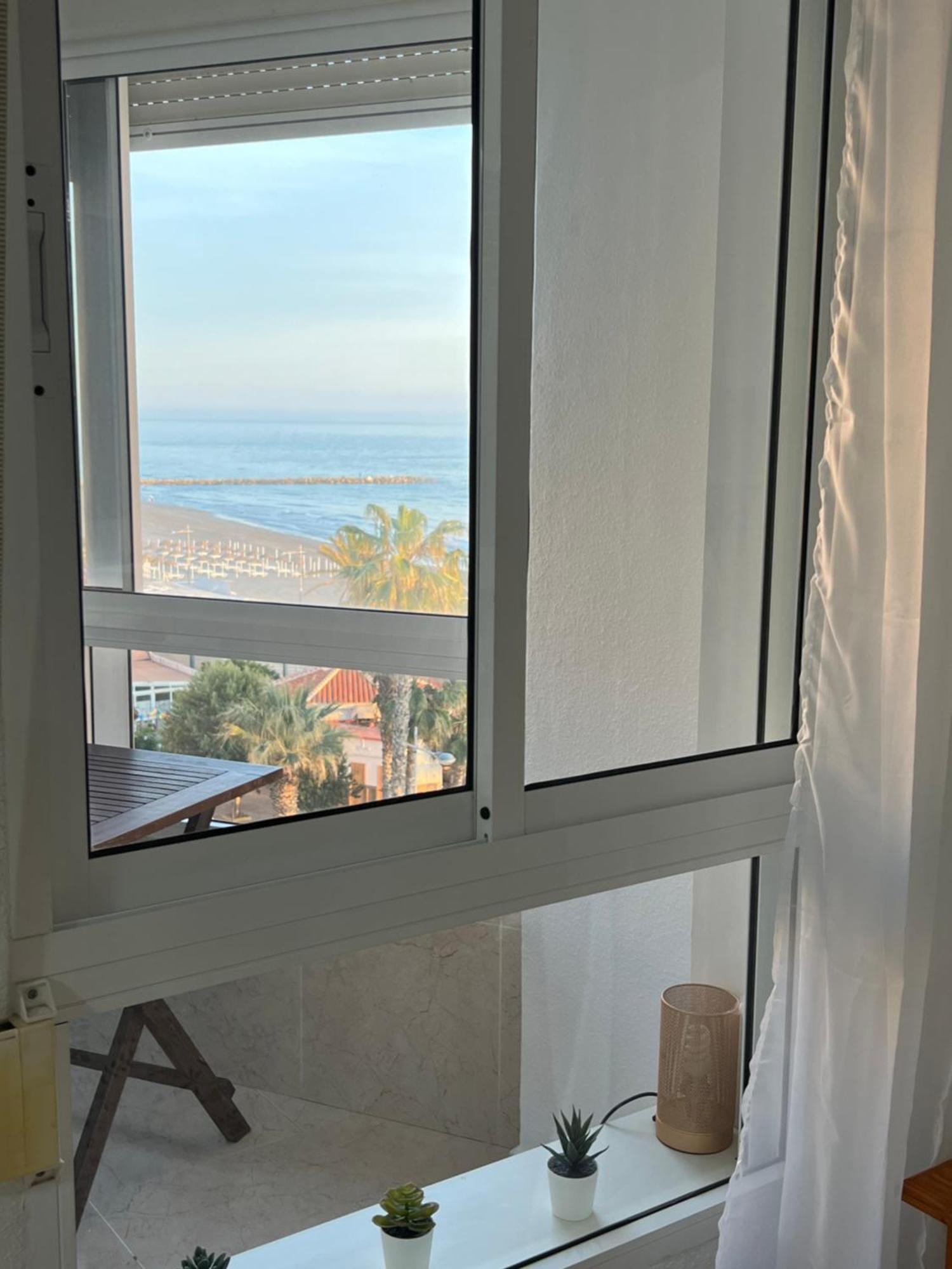 Estudio Mar En Calma, Primera Linea De Playa Con Vistas Al Mar Torrox Esterno foto
